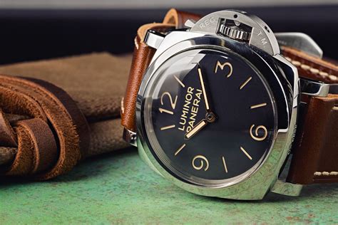 panerai 560 sandwich|Panerai sandwich vs sausage dial.